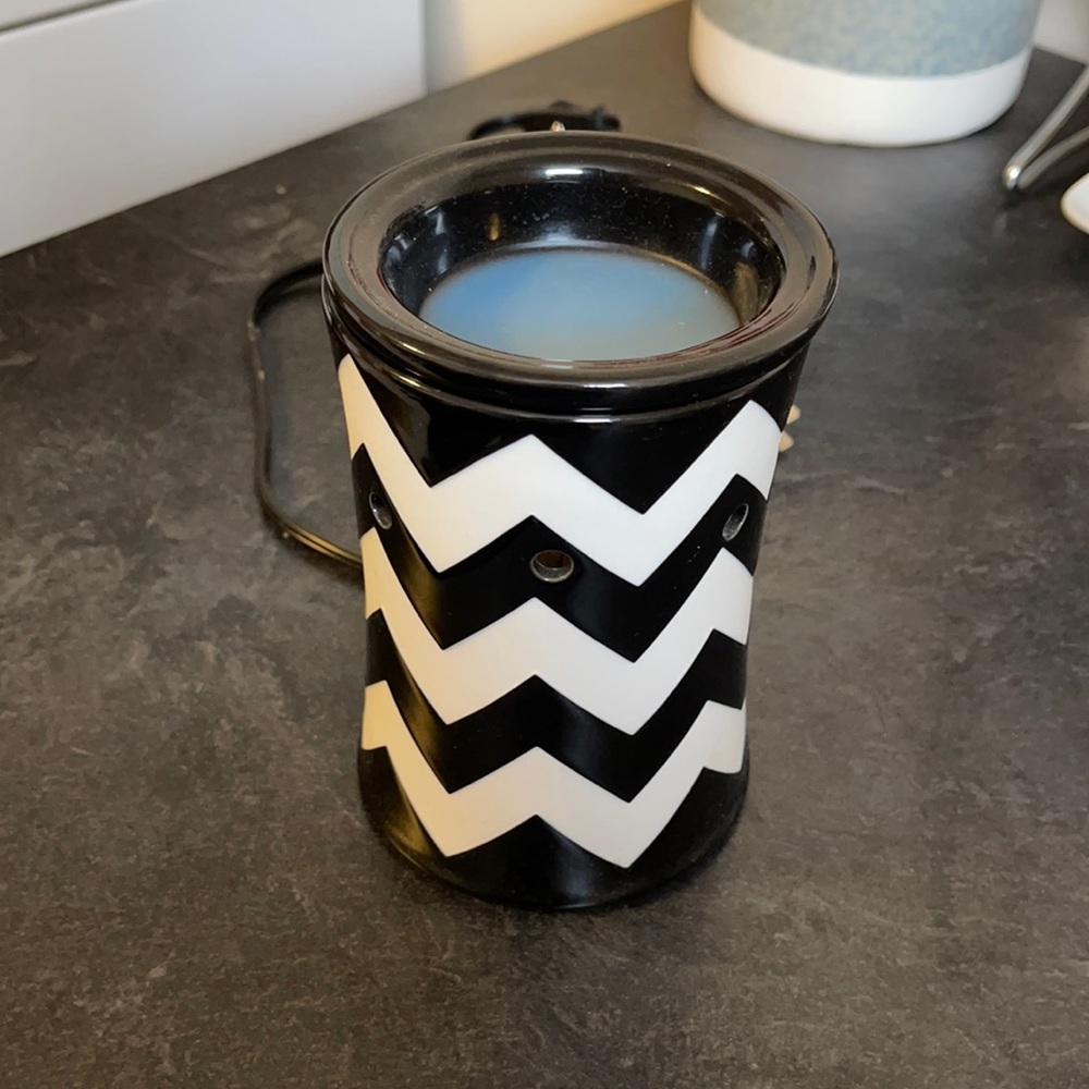 Scentsy pot